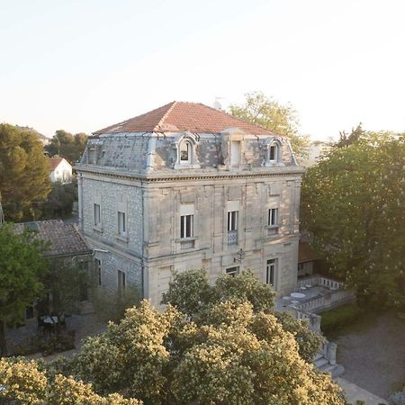 Villeneuve-lès-Avignon Logis Hotel - Restaurant Residence Les Cedres מראה חיצוני תמונה