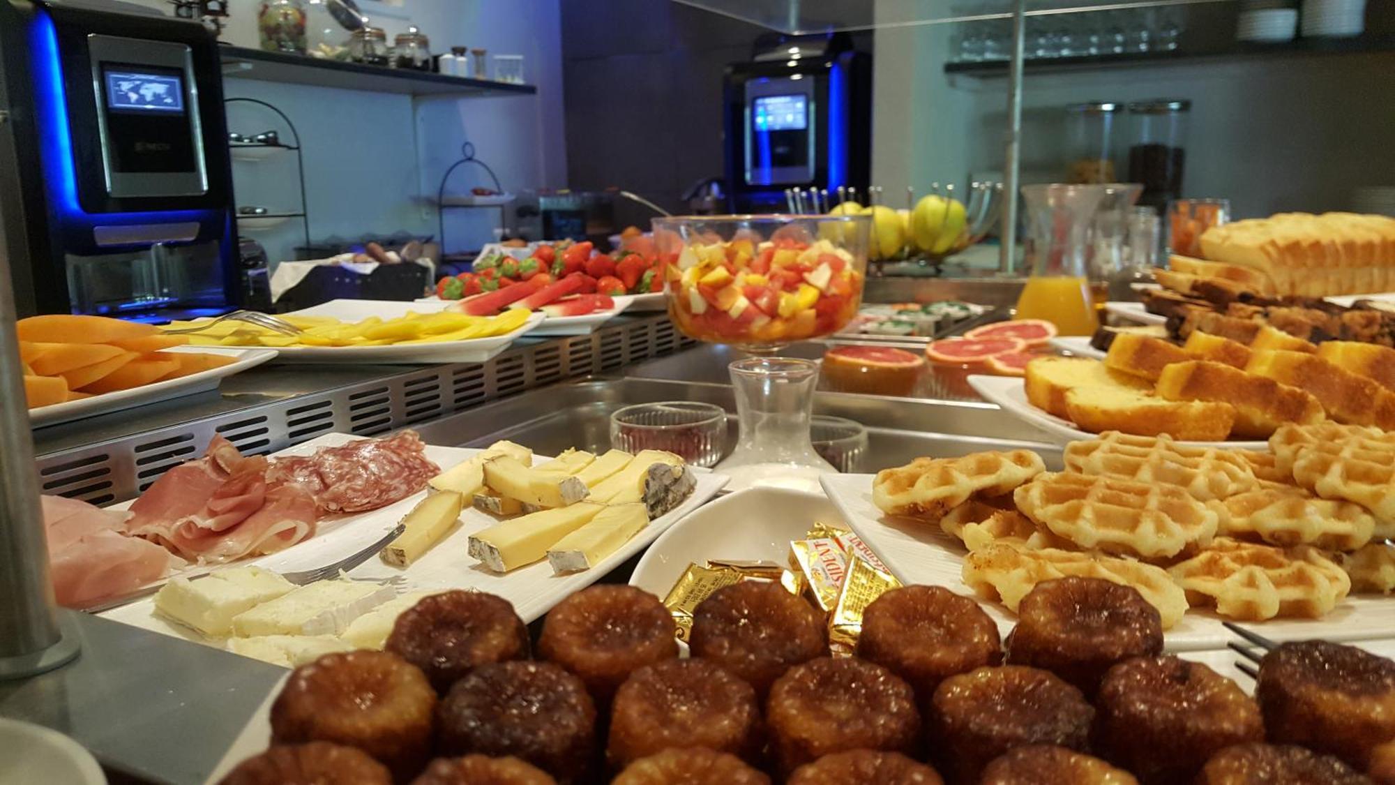 Villeneuve-lès-Avignon Logis Hotel - Restaurant Residence Les Cedres מראה חיצוני תמונה