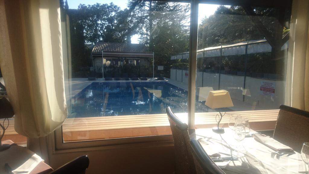 Villeneuve-lès-Avignon Logis Hotel - Restaurant Residence Les Cedres מראה חיצוני תמונה